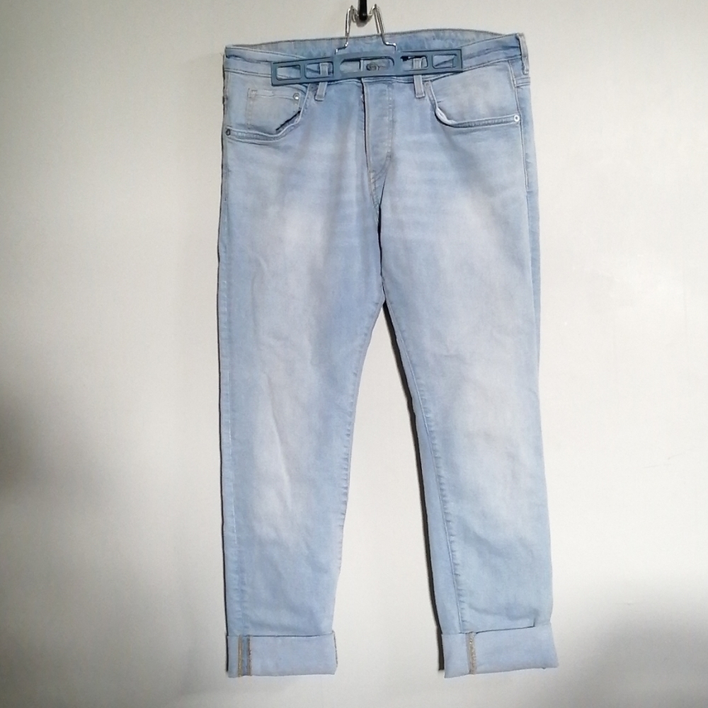 Button fly skinny